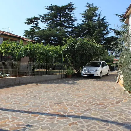 6992a * Umag