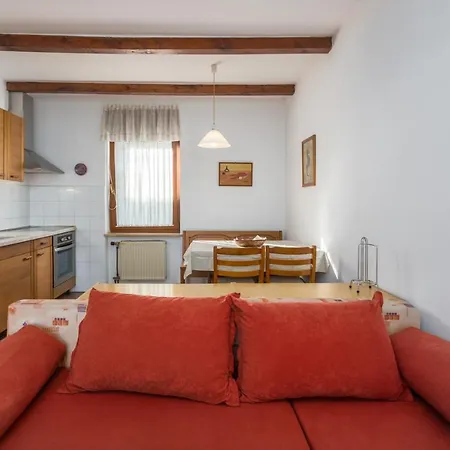 Apartment 6992a *