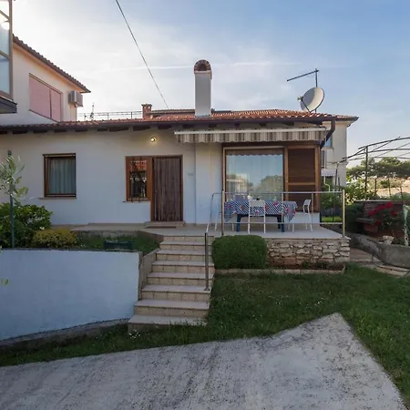 6992a Umag